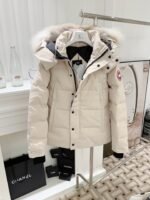 𝘾𝘼𝙉𝘼𝘿𝘼 𝙂𝙊𝙊𝙎𝙀 Wyndham series unisex down jacket - Image 6