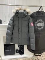 𝘾𝘼𝙉𝘼𝘿𝘼 𝙂𝙊𝙊𝙎𝙀 Wyndham series unisex down jacket - Image 12