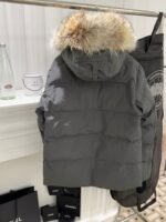 𝘾𝘼𝙉𝘼𝘿𝘼 𝙂𝙊𝙊𝙎𝙀 Wyndham series unisex down jacket - Image 5