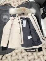 𝘾𝘼𝙉𝘼𝘿𝘼 𝙂𝙊𝙊𝙎𝙀 Wyndham series unisex down jacket - Image 11