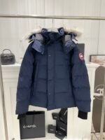 𝘾𝘼𝙉𝘼𝘿𝘼 𝙂𝙊𝙊𝙎𝙀 Wyndham series unisex down jacket - Image 24