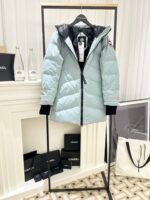 𝘾𝘼𝙉𝘼𝘿𝘼 𝙂𝙊𝙊𝙎𝙀 Down jacket - Image 5