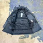 Canada Goose 𝐒𝐒𝟮𝟮 𝐒𝐧𝐨𝐰 𝐌𝐚𝐧𝐭𝐫𝐚 series multi-pocket hooded down jacket - Image 8