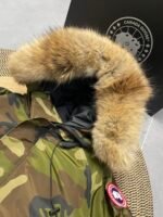Canada Goose Chilliwack 7999M Bomber Jacket Short Down Jacket Unisex - Image 17