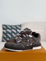 LOUIS VUITTON TRAINER SNEAKERS - Image 2