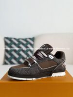 LOUIS VUITTON TRAINER SNEAKERS - Image 4
