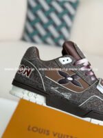 LOUIS VUITTON TRAINER SNEAKERS - Image 13