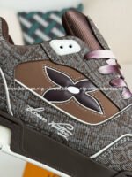 LOUIS VUITTON TRAINER SNEAKERS - Image 9