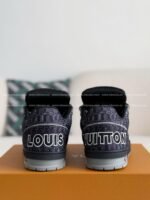 LOUIS VUITTON TRAINER SNEAKERS - Image 3