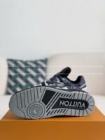 LOUIS VUITTON TRAINER SNEAKERS - Image 4