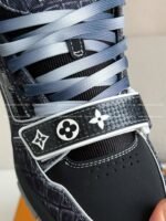 LOUIS VUITTON TRAINER SNEAKERS - Image 10