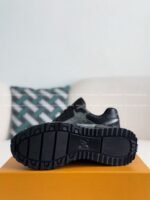 LOUIS VUITTON RUN AWAY Casual shoes  - Image 10