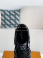 LOUIS VUITTON RUN AWAY Casual shoes  - Image 6