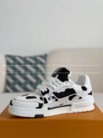 LOUIS VUITTON TRAINER SNEAKERS - Image 12