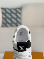 LOUIS VUITTON TRAINER SNEAKERS - Image 7
