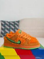Grateful Dead x Nike Dunk SB Leather Panel Shoes