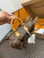 Louis Vuitton's new season POOCH BAGhandbag M12617, fully handmade with afull set of counter packaging! Size: 28*19*18cm - Image 7