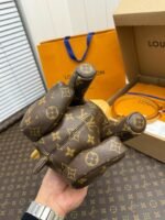 Louis Vuitton's new season POOCH BAGhandbag M12617, fully handmade with afull set of counter packaging! Size: 28*19*18cm - Image 5