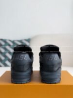 LOUIS VUITTON TRAINER SNEAKERS - Image 14