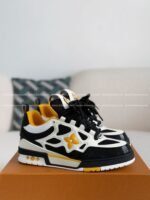 LOUIS VUITTON RUNNER TATIC SNEAKERS