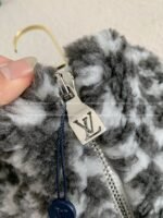 Louis Vuitton Skiing Series FW24 Stand-collar Ombre Jacket - Image 4