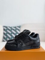 LOUIS VUITTON TRAINER SNEAKERS - Image 2