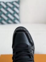 LOUIS VUITTON TRAINER SNEAKERS - Image 8