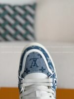 LOUIS VUITTON TRAINER SNEAKERS - Image 6