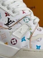 LOUIS VUITTON TRAINER SNEAKERS - Image 7