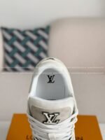 LOUIS VUITTON TRAINER SNEAKERS - Image 7