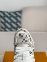 LOUIS VUITTON TRAINER SNEAKERS - Image 6