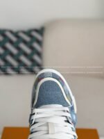 LOUIS VUITTON TRAINER SNEAKERS - Image 6