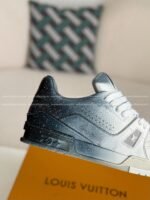 LOUIS VUITTON TRAINER SNEAKERS - Image 9