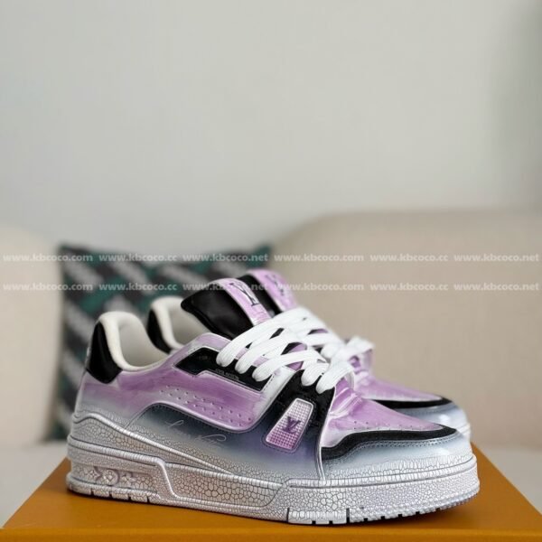 LOUIS VUITTON TRAINER SNEAKERS