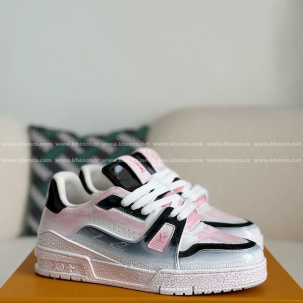 LOUIS VUITTON TRAINER SNEAKERS