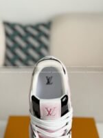 LOUIS VUITTON TRAINER SNEAKERS - Image 7