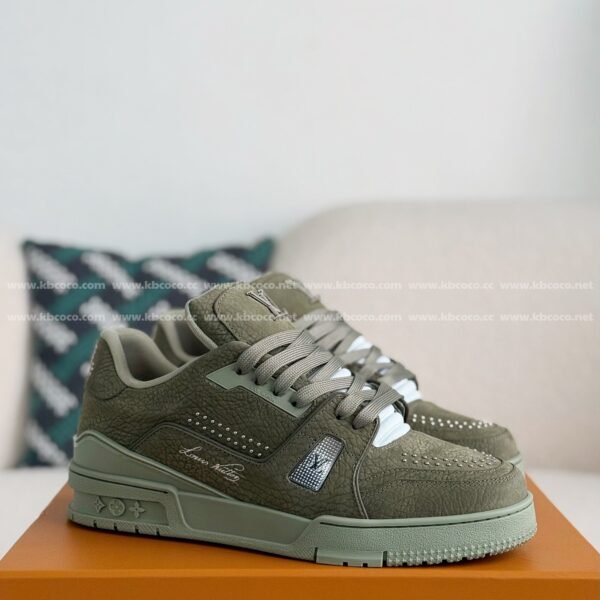 LOUIS VUITTON TRAINER SNEAKERS