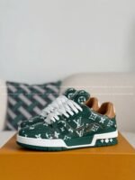 LOUIS VUITTON TRAINER SNEAKERS - Image 2