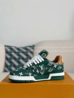 LOUIS VUITTON TRAINER SNEAKERS - Image 12