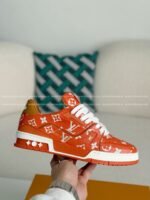 LOUIS VUITTON TRAINER SNEAKERS - Image 10