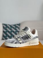 LOUIS VUITTON TRAINER SNEAKERS - Image 12