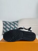 LOUIS VUITTON x Jordan Air Jordan Casual Sneakers - Image 11