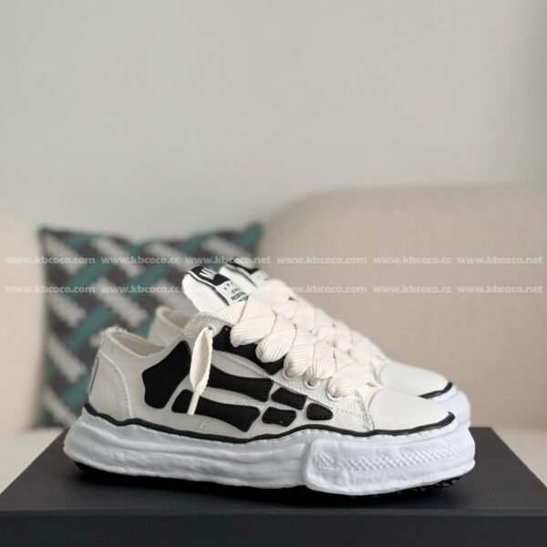 Maison Mihara Yasuhiro x AMlRl Skel- Top Low canvas shoes