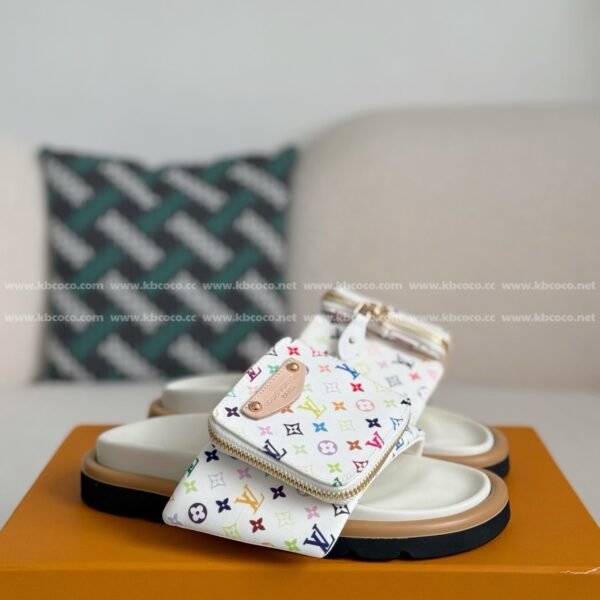 LOUIS VUITTON x MURAKAMI Leather Flip Flops