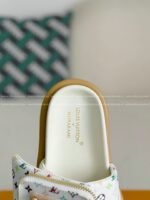 LOUIS VUITTON x MURAKAMI Leather Flip Flops - Image 6
