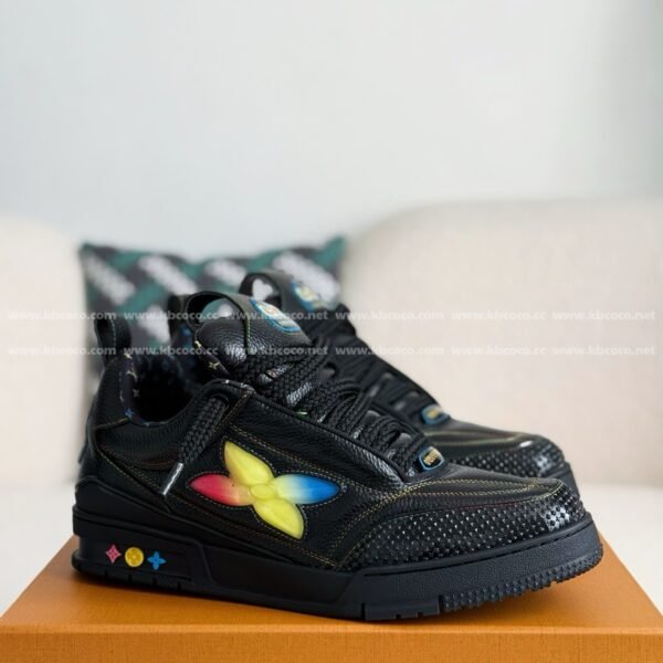 LOUIS VUITTON SKATE LOW-TOP SNEAKERS