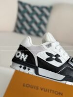 LOUIS VUITTON TRAINER SNEAKERS - Image 10