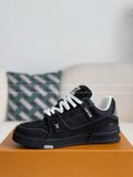 LOUIS VUITTON TRAINER SNEAKERS - Image 12
