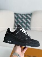 LOUIS VUITTON TRAINER SNEAKERS - Image 10