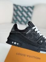 LOUIS VUITTON TRAINER SNEAKERS - Image 9